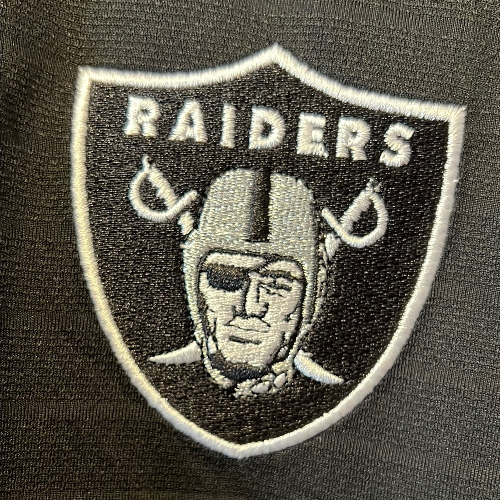 Brand New NFL Team Apparel Las Vegas Raiders Black & Silver Polo Sports Shirt! - Picture 6 of 12